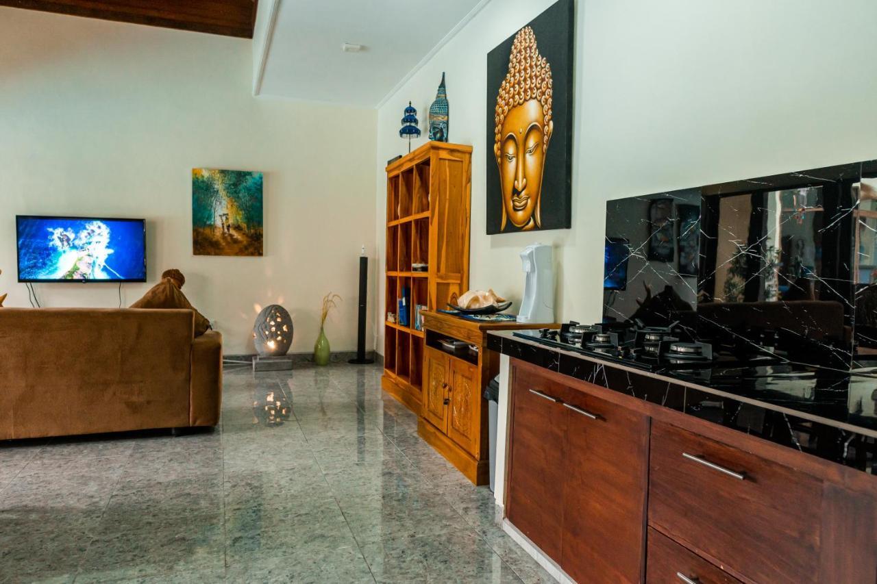 Готель Mias Jungle House Ловіна Екстер'єр фото